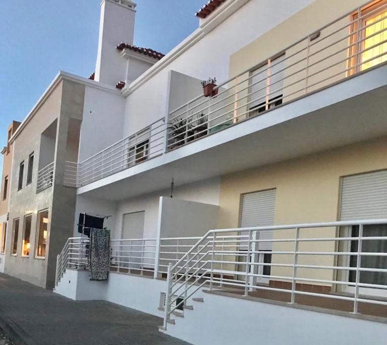Sea Avenue House - Center Baleal - Surfboard Included Apartment เฟอร์เรล ภายนอก รูปภาพ